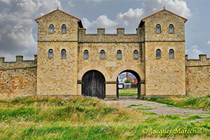 Fortifications romaines, vestiges et reconstructions