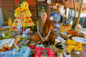 Wat Tham Hai